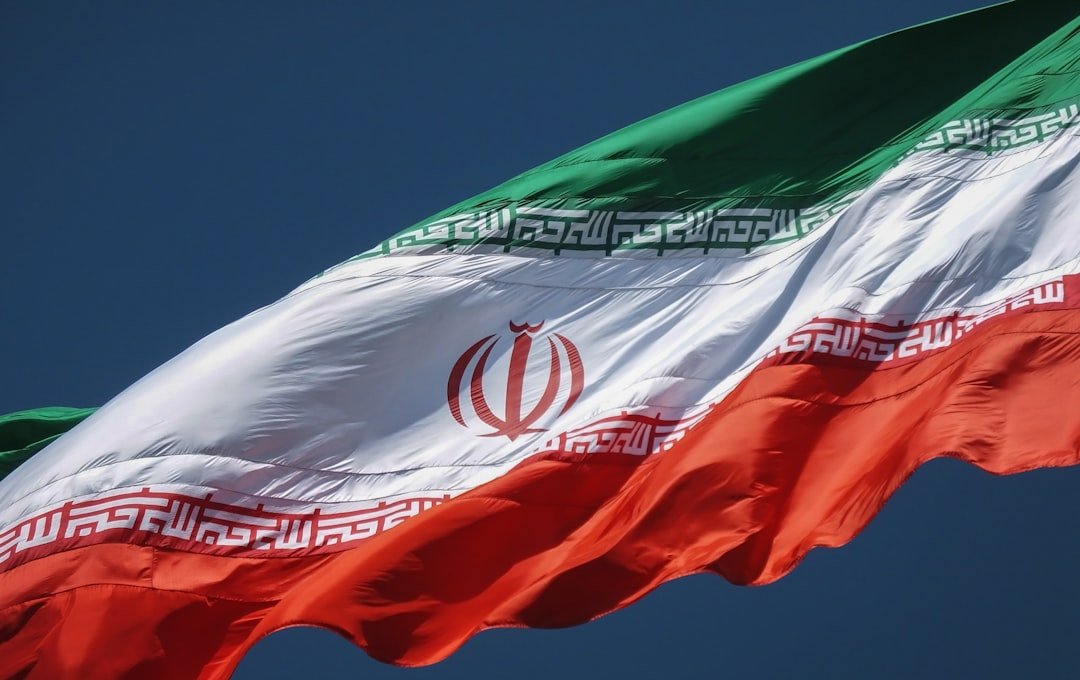 Iranian flag. Photo: Sina Drakhshani/Unsplash